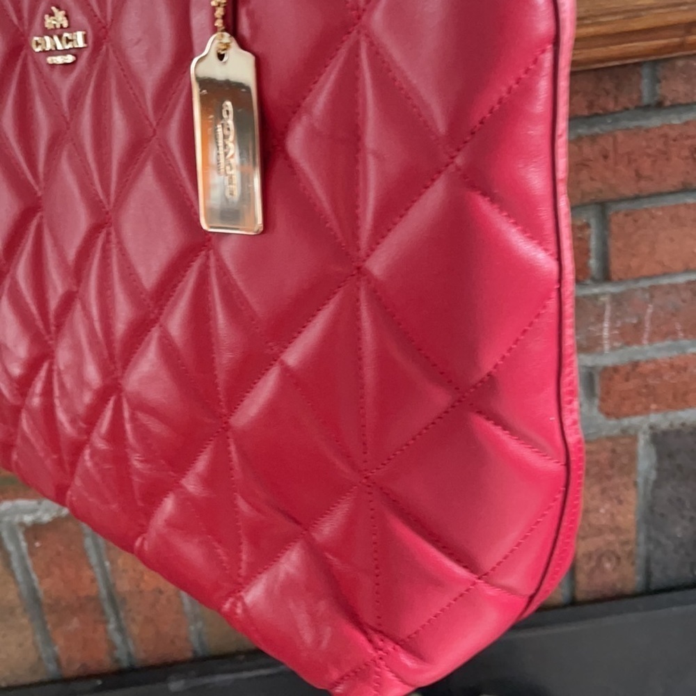 ❤️- NWT Coach Ava Chain Tote Carryall Red Quilted Leather Large Shoulder… - Picture 6 of 16